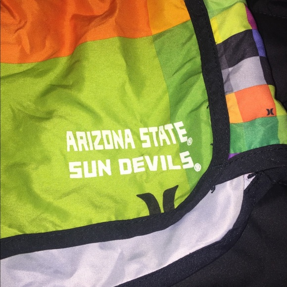 Running shorts - Picture 2 of 4